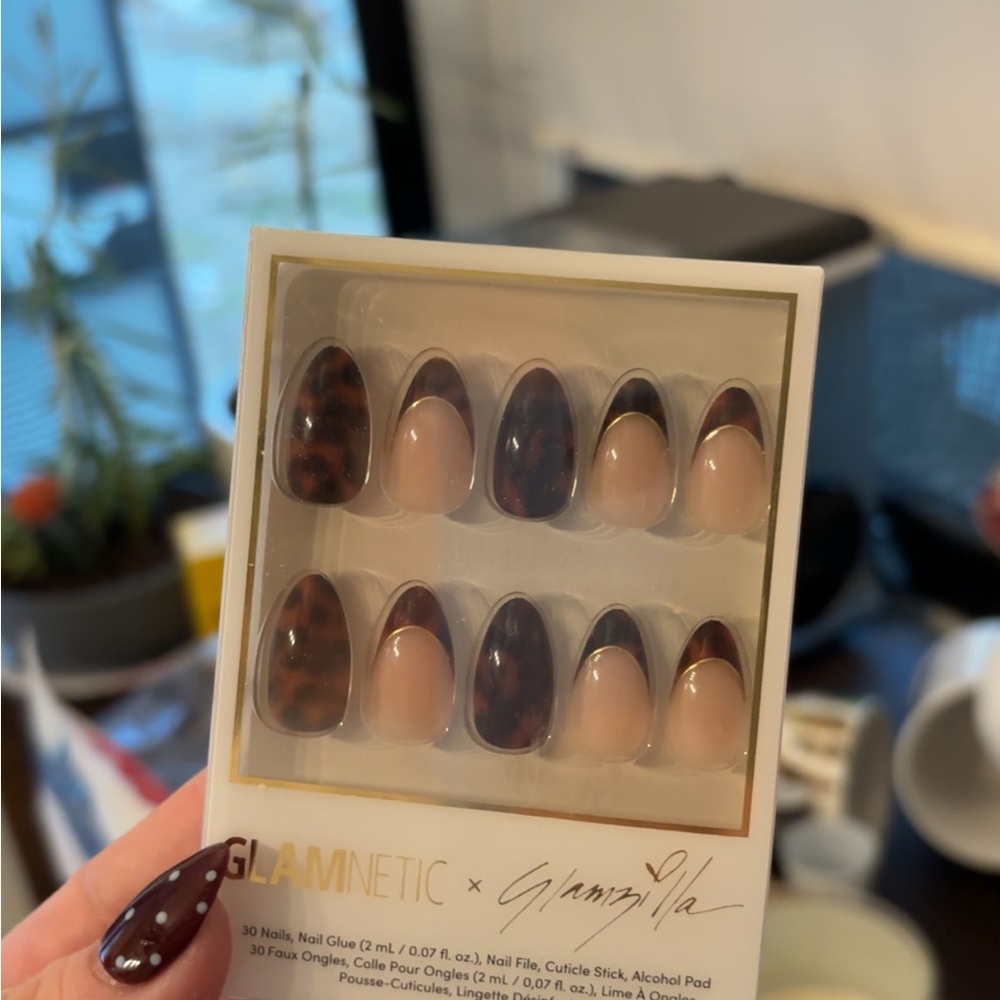 Glamnetic Tortoise Shell Press-On Nails